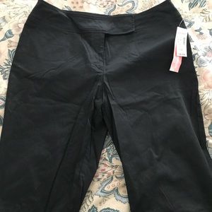 Cato bermuda shorts. Black, size 14